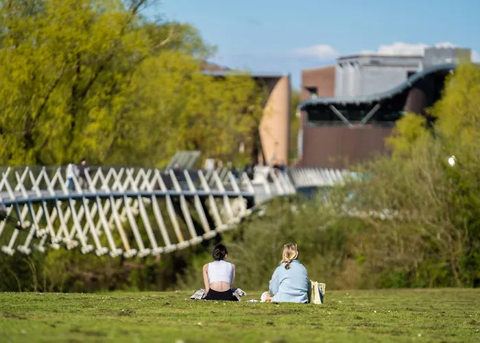 Dromroe Village Of *