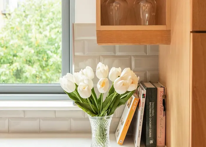 Dromroe Village Of *