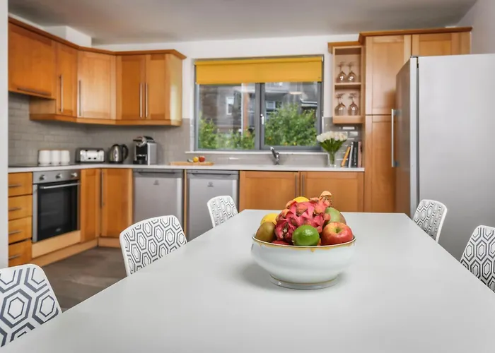 Apartament Dromroe Village Of