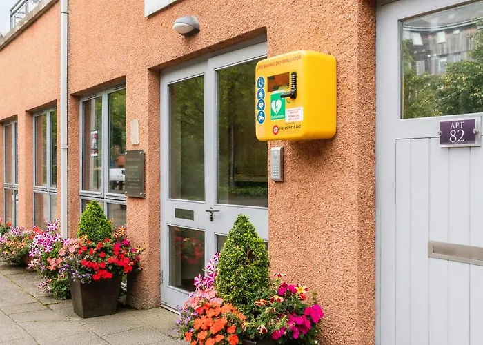 Dromroe Village Of *